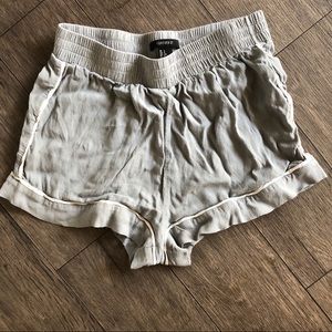 ⭐️F21 Flowy Shorts